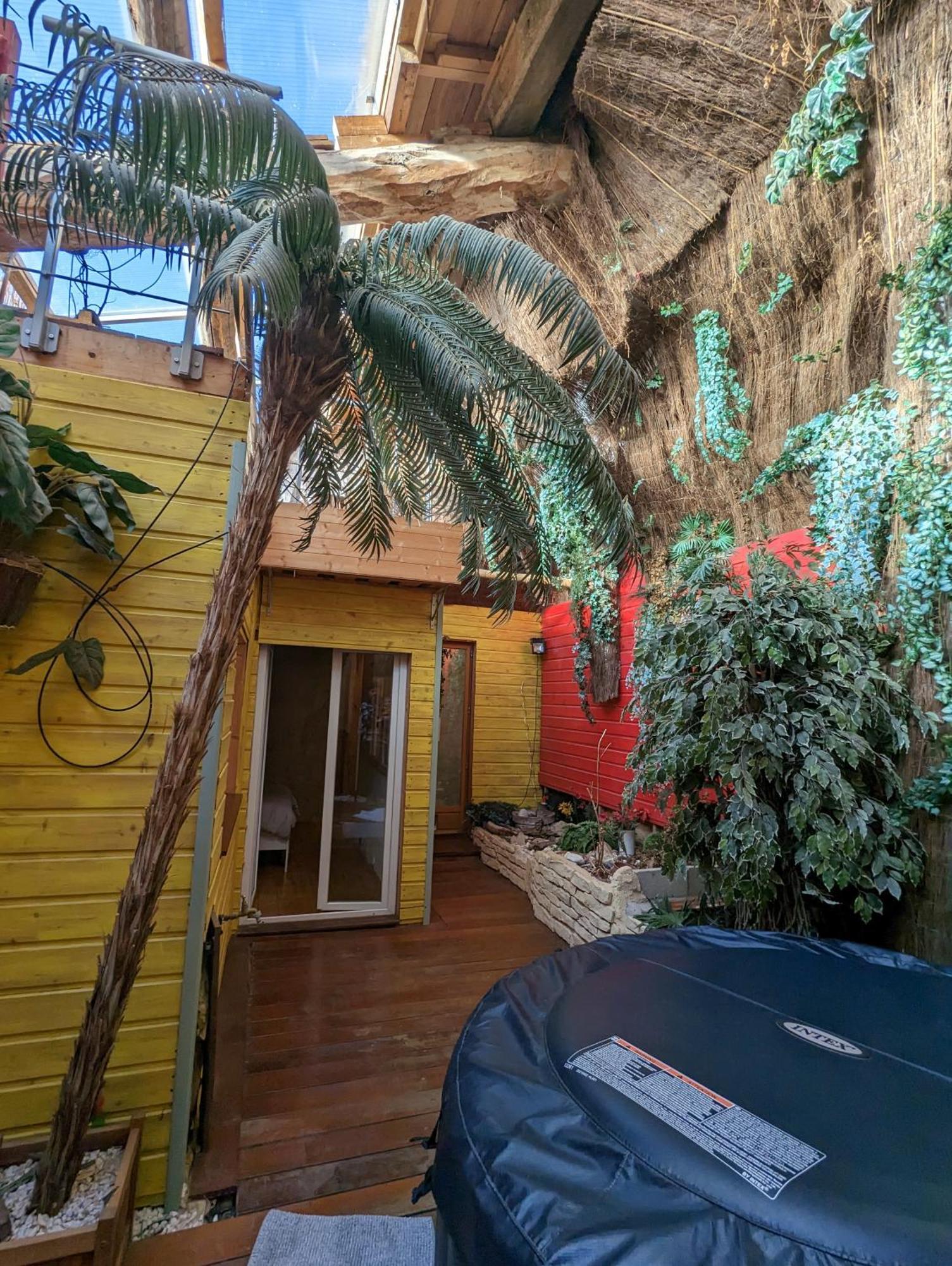 Maison De Village, Jacuzzi, Salle Cinema Valencin Exterior photo